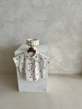 Load image into Gallery viewer, Floral Shirt- Two Colours
