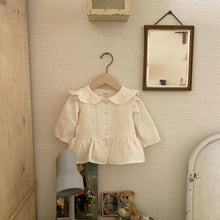 Load image into Gallery viewer, Flower Collar Blouse - Ivory
