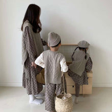 Load image into Gallery viewer, Mom Knit Vest - Three Colours
