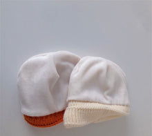 Load image into Gallery viewer, Heart Beanie - Ivory
